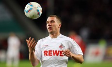 九游娱乐官方-当东方广厦遇上德州独行侠，克莱一箭穿心，跨越文化的篮球诗篇