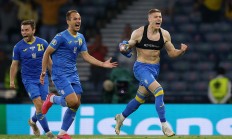 九游官网-乌克兰队力挽狂澜，晋级希望依然的简单介绍