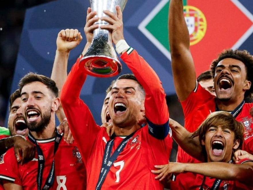 世界级球星再度闪耀,助力球队走向胜利的简单介绍 世界级球星再度闪耀,助力球队走向胜利的简单介绍