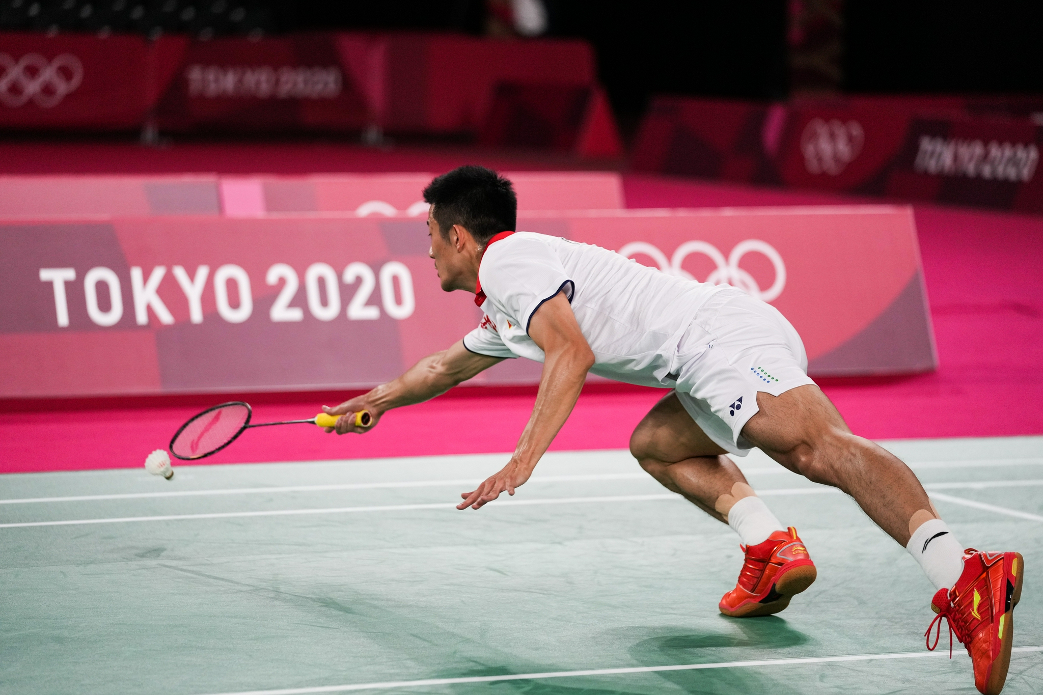 丹麦羽毛球队完胜日本羽毛球队,谌龙制霸全场的简单介绍 丹麦羽毛球队完胜日本羽毛球队,谌龙制霸全场的简单介绍