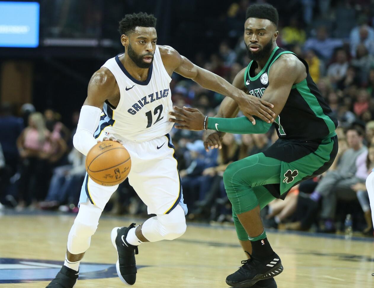 包含灰熊突破连败阴霾，疯狂哄抢复苏胜利的词条