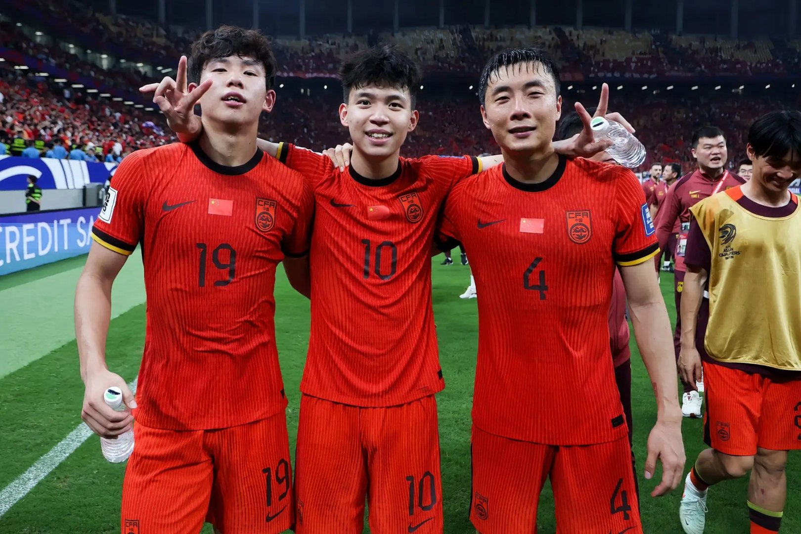 关于国家队豪取连胜，展现出色比赛实力的信息