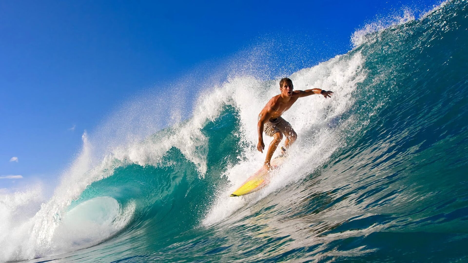 秘鲁连续得分压制阿尔及利亚,马丁内利临危受命成关键先生