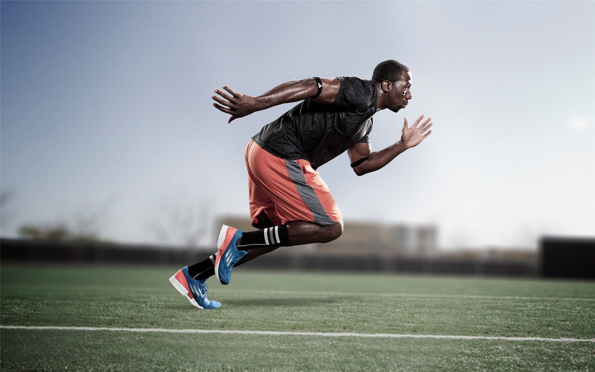 利拉德爆发撕裂防线，森林狼铁血防守锁死爵士进攻命脉